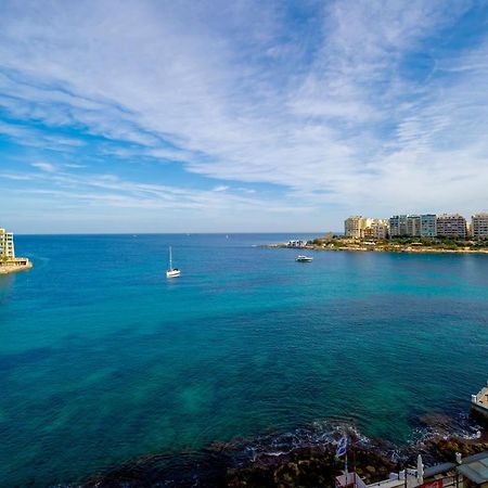 Spinola Bay Top Floor Seafront 3 Bedroom Apartment With Panoramic Sea Views - By Getawaysmalta Сент Джулианс Экстерьер фото