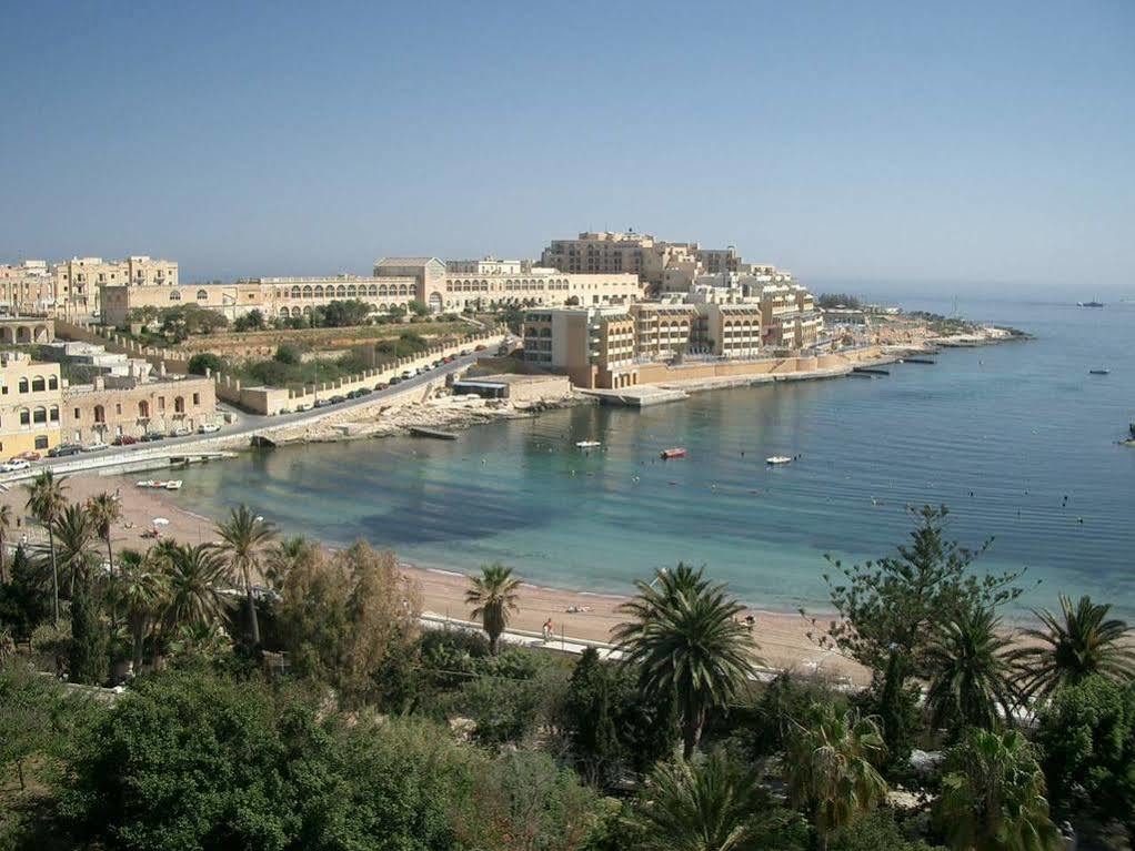 Spinola Bay Top Floor Seafront 3 Bedroom Apartment With Panoramic Sea Views - By Getawaysmalta Сент Джулианс Экстерьер фото