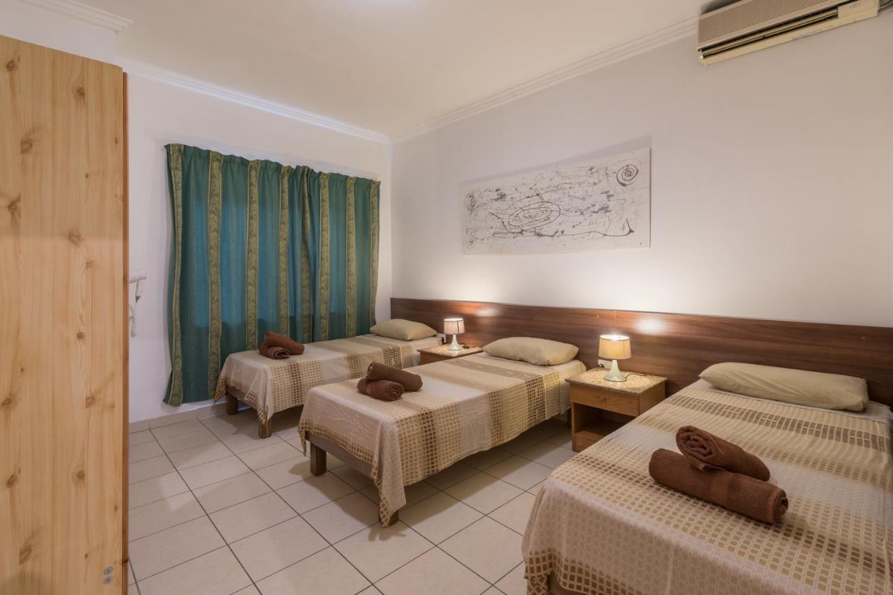 Spinola Bay Top Floor Seafront 3 Bedroom Apartment With Panoramic Sea Views - By Getawaysmalta Сент Джулианс Экстерьер фото